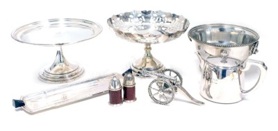 Silver plated wares, comprising ink stand, punch bowl, centrepiece epergne, salt and pepper pot, cannon, etc. (1 tray)