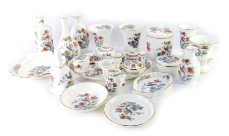 A group of Wedgwood porcelain decorated in the Kutani Crane pattern, to include miniature tea service, bud vases, trinket trays, etc.