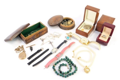 Costume jewellery, silver plated Victorian locket, coin bracelet, locket and chain, jet style Imp bar brooch, on a 9ct gold back, etc. (1 tray)