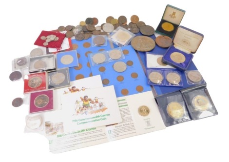 Various coins and medals, comprising Tower Mint Royal Wedding Edition Balmoral five pound coin, silver plated Royal Wedding and Kings and Queens coins, collectors crowns, 1986 Commonwealth coin set, etc. (a quantity)