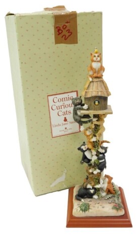 A Border Fine Arts Comic and Curious Cats figure, by Linda Jane Smith, Birds Eye View, A0913, limited edition 871/1500, 33cm high, boxed.