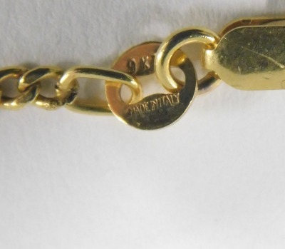 A 9ct gold flattened curb neck chain, 50cm long, 2.5g. - 2