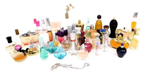 A quantity of empty perfume bottles, to include Sec in the City Nina Ricci, Avon, Skada and others. (1 box)