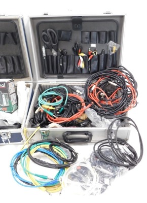 A group of audio equipment, comprising two MP33715 microphones, microphone fittings, audio cabling, etc. - 8