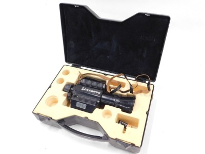 A Baigish Russian night vision scope, in fitted case. - 3