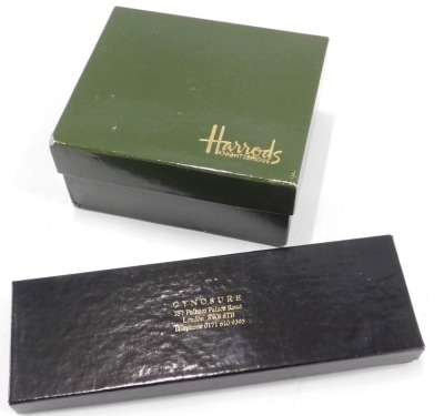 A set of four Harrods silver plated napkin rings, oval silver plated tray and a cheese scoop. (5) - 3