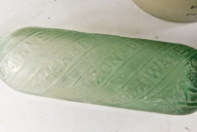 A Stergene stoneware flask for Markham's Brewers Gainsborough, etc. - 7