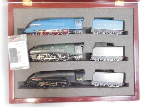 Hornby OO gauge Sir Ralph Wedgwood collection limited edition class A4 locomotives, Sir Ralph Wedgwood 4469 LNER in garter blue, Sir Ralph Wedgwood 60006 in BR lined green, and Sir Ralph Wedgwood 4466 in North Eastern Railways black, in presentation case