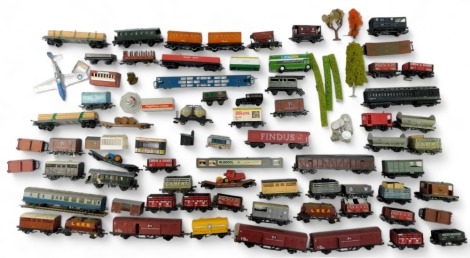 Hornby, Mainline and other rolling stock, including cattle vans, plank wagons, Lowmac wagons, brake vans, etc. (2 trays)