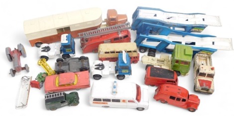 Dinky and Matchbox playworn diecast, including Dinky Toys Ford Transit van ambulance, Dinky Toys Land Rover, Dinky Supertoys fire engine, Dinky Toys Royal Mail van, etc. (1 tray)