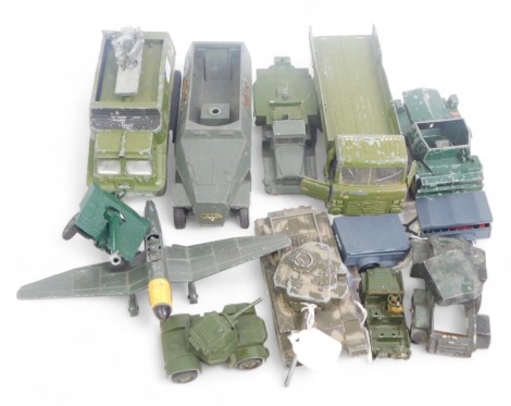 Dinky, Corgi and other military diecast vehicles, including Dinky Toys Shadow 2, Dinky Toys 7.5cm tank destroyer, Dinky Toys Foden tipper truck, Corgi Toys Centurion mark 3 tank, Dinky Toys Junkers JU87B, Britains field gun, etc. (1 tray)