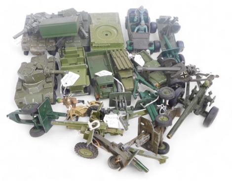 Lonestar Britains and other military diecast, to include Britains Kubel wagon, Dinky Alvis Scorpion and striker armoured personnel vehicle, field guns, etc. (1 tray)