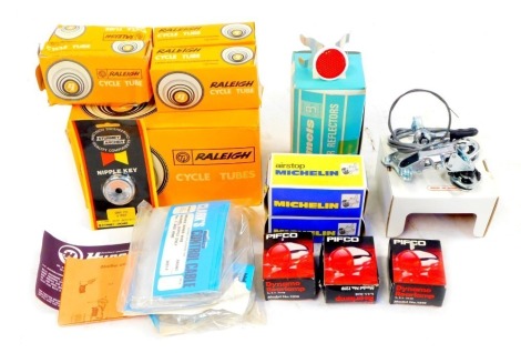 Bicycle parts, to include Clarks control cables, Stumney Archer, GMM six way, Bluemels reflectors, Raleigh inner tubes, Michelin Air Stop inner tubes, Pfico red lamps, etc., some boxed. (1 tray)