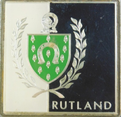 Four car badges, comprising Rutland emblem shield, The Wadkin Car and Motorcycle Club, and a Jaguar mascot. (4) - 3