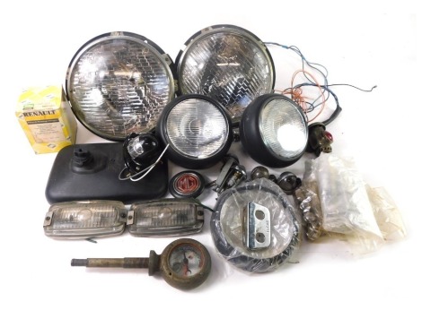 Automobile head lamps.