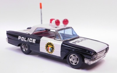 An Ichico of Korea friction powered tinplate police car, boxed. - 3