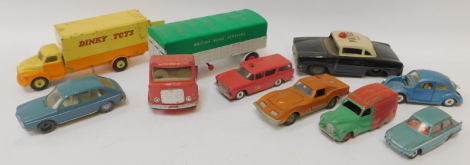 Diecast playworn vehicles, comprising tinplate police No 10 vehicle, Dinky Austin Triumph Vitesse, Volkswagen Deluxe, Corvette Stingray, Nash Ramper, British Road Service truck, Dinky Toys Bedford pallet Jekta van, etc. (1 tray)