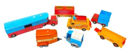 Diecast Corgi and other vehicles, to include Chipperfield Circus truck, Pinder Jean Richard Chevrolet van, circus trailer, Corgi Pony Club horsebox, Major Toys circus animal cage, etc. (1 tray)