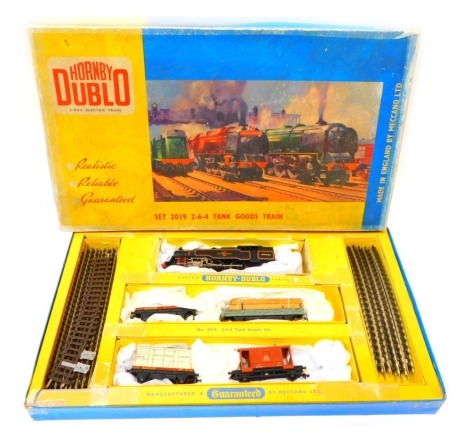 A Hornby Dublo Set 2019 tank goods train set, 2-6-4.