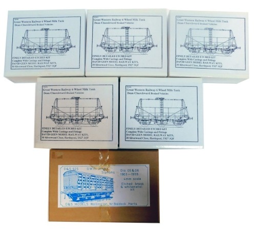 OO gauge brass and white metal model kits, including David Geen Model Railway Kits Great Western Railway six wheel milk tank Dean Churchwood Brakes Vehicles, and DNS Models Wallington near Baldcok GWR High Siphon wagons, boxed. (6)