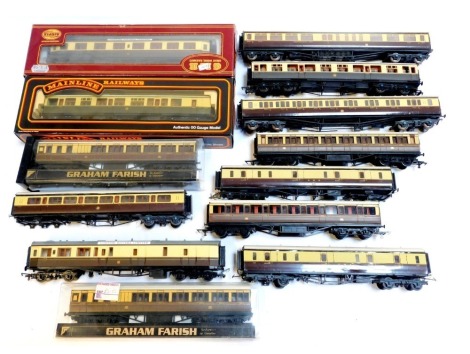 Airfix, Mainline, Graham Farish and other OO gauge GWR livery coaches, including Collett 60ft first and third brake coach, GWR Centenary composite coach, boxed and unboxed. (a quantity)