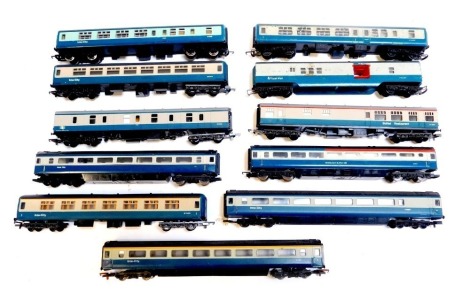 Lima and Hornby OO gauge blue and grey Intercity coaches, including buffet restaurant car, restaurant buffet 125, Intercity first class coaches, etc., unboxed. (1 box)