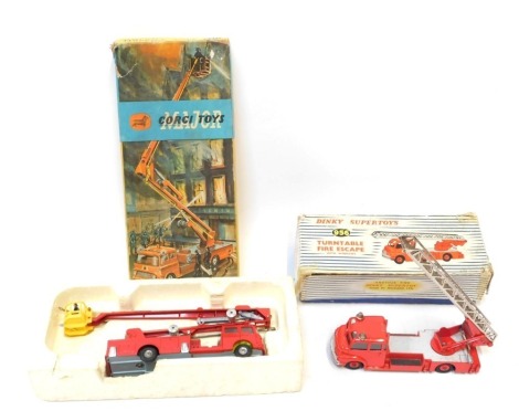 A Dinky Supertoys 956 turntable fire escape, with windows, boxed, and a Corgi Toys 1127 Simon Snorkel fire engine, boxed. (2)