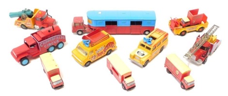 Corgi diecast, unboxed, including Chipperfield Circus articulated horse box, Pinder Jean Richard Land Rover, Corgi Chipperfield Circus International 6x6 truck, Pinder Jean Richard Chevrolet van, etc. (1 box)