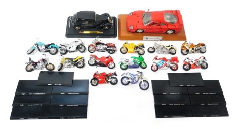 Burago, Maisto and other unboxed diecast, including Yamaha FCR 600R, Yamaha YZF-R1, Honda VT100C2, Citroen 15CVTA 1938, Farrari F40, etc. (1 tray)