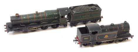 Hornby OO three rail locomotives, including Bristol castle 4-6-0, 7013 in BR lined green and 0-6-2 tank locomotive, 69567 in BR lined black, unboxed. (2)