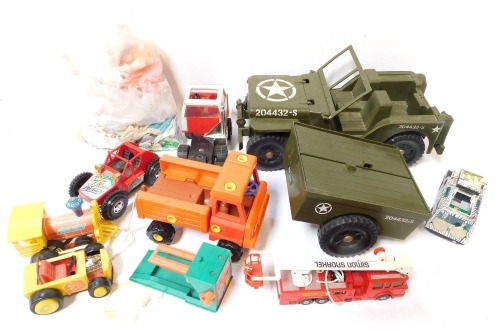 Various toys and games, comprising an armored vehicle, off road buggy, wooden jigsaw puzzles, etc. (1 box)