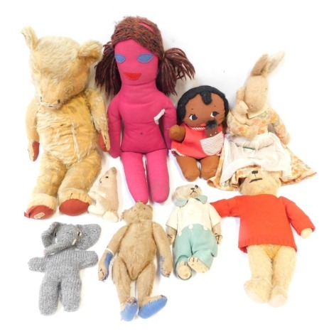 Various late 19th/early 20thC toys and teddies, comprising a 1935 Big Ted, Mummy and Baby Girl Acro Toys doll, plush blonde jointed Teddy bears. (1 box)