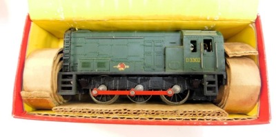 Hornby OO two rail locomotives, including 2250 electric motor coach break second, and 22310-6-0 diesel electric shunting locomotive, boxed. (2) - 3