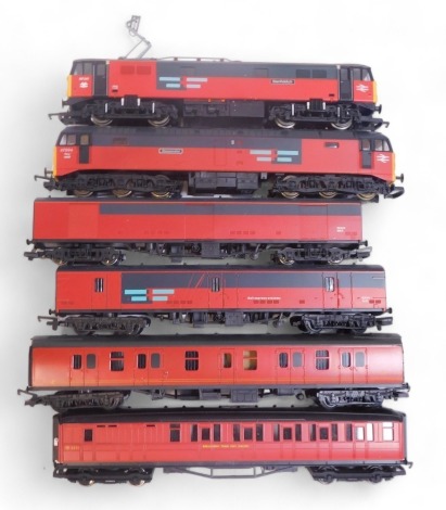 Hornby and Lima OO gauge locomotives and rolling stock, including 47594 Resourceful in rail express systems livery, class 86241 Glenfiddich in rail express systems livery, and four coaches. (1 tray)