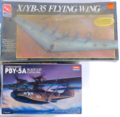 Five aircraft scale model kits, comprising Academy Consolidated PBY 5A Black Cat Catalina 1-72 scale, Boeing SB17 Air Rescue Service 1-72 scale, 1-72 scale Boeing B29A Super Fortress, and AMT Ertl X/YB-35 Flying Wing, and a Monogram B-52 Stratofortress, b - 3