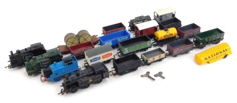 Various model railway, to include Tri-ang locomotive in black, tender, etc. (1 tray)