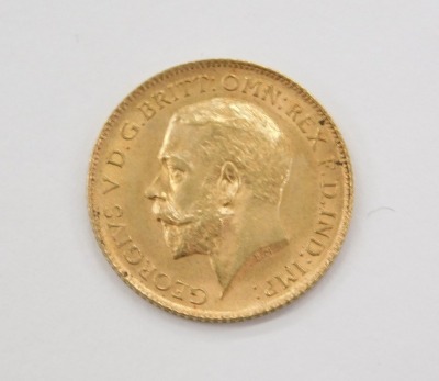 A George V half gold sovereign, dated 1913. - 2