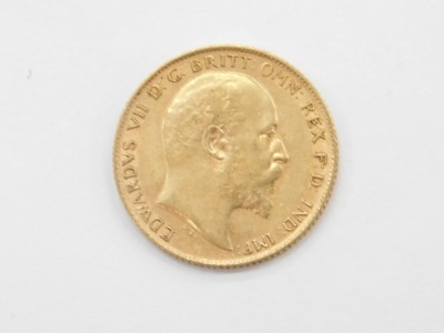 An Edward VII half gold sovereign, dated 1907. - 2