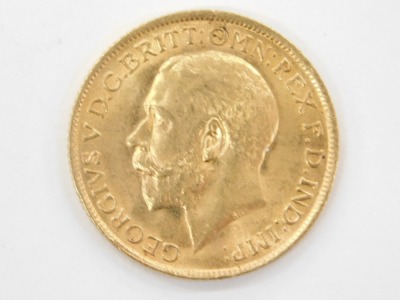 A George V full gold sovereign, dated 1914. - 2