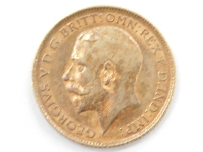 A George V half gold sovereign, dated 1913. - 2