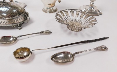 A pair of Barker Ellis silver plated candlesticks, Victorian silver plated butter dish, with an opaline glass liner, and pierced lid with cow finial, pair of berry spoons, toddy ladle with a whale bone handle, Mappin & Webb silver plated coffee pot, pair - 4