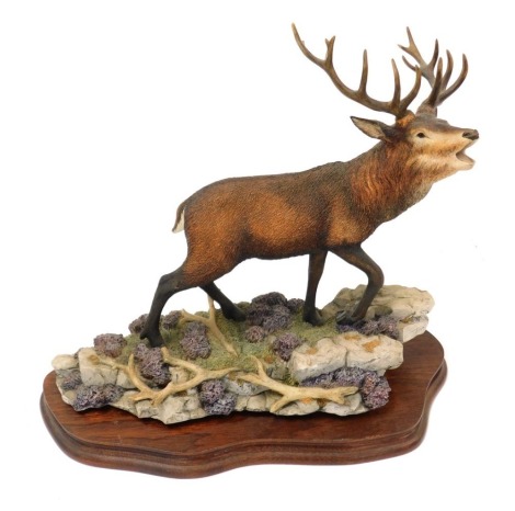 A Border Fine Arts sculpture of Highland Majesty, on a wooden base, B0220, bears label.