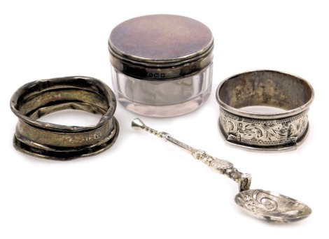 A George V silver copy of the Coronation anointing spoon, Birmingham 1910, two silver napkin rings, and an ointment jar, with silver lid, Birmingham 1922, 1.69oz.