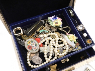 Silver and costume jewellery, including a late 19thC silver pocket watch, micro mosaic brooch, enamel shamrock brooch, Art Deco silver brooch with enamel decoration, rings etc. (qty) - 2