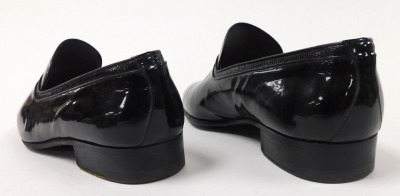 A pair of Harrods patent leather gentleman's evening shoes, size 8, with wooden stays. - 6