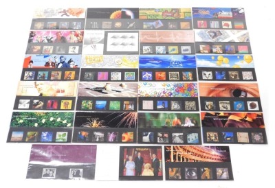 Philately. EII mint commemorative packs. (23)