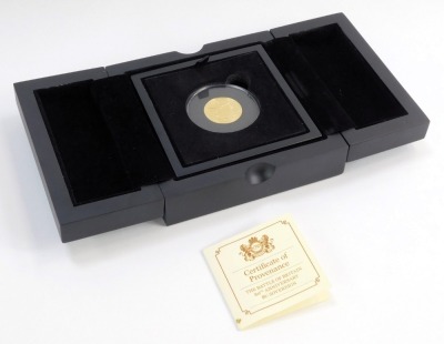 A 9ct gold Superman Spitfire Battle of Britain 80th Anniversary full gold sovereign, dated 2020, with certificate of authenticity, 7.98g, boxed. - 3