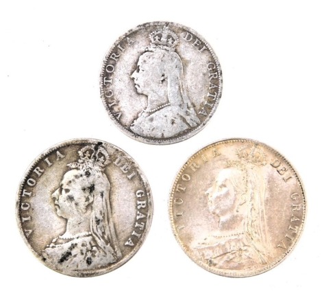 Three Victoria crowns and half crowns, comprising two 1891 crowns and an 1891 half crown, 38.3g.