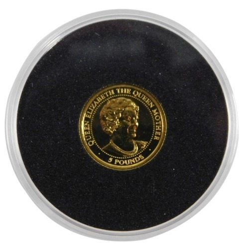 A Queen Elizabeth Queen Mother Guernsey five pound gold coin, from 1999, with certificate of authenticity.