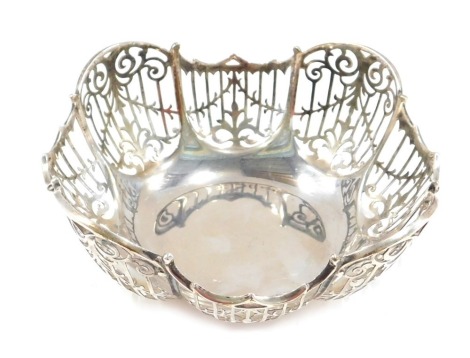 A Victorian silver basket, with pierced and arched octagonal frame, maker J.R., Sheffield 1894, 3.12oz.